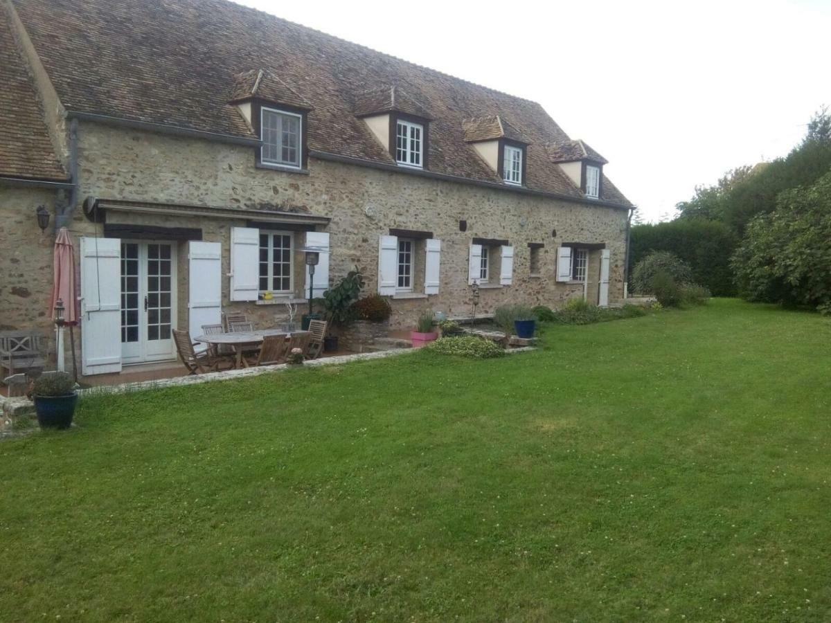 Domaine Des Trois Chateaux Moisenay Buitenkant foto