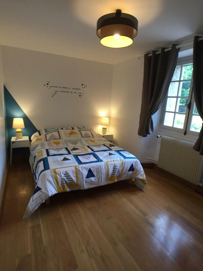 Domaine Des Trois Chateaux Moisenay Buitenkant foto