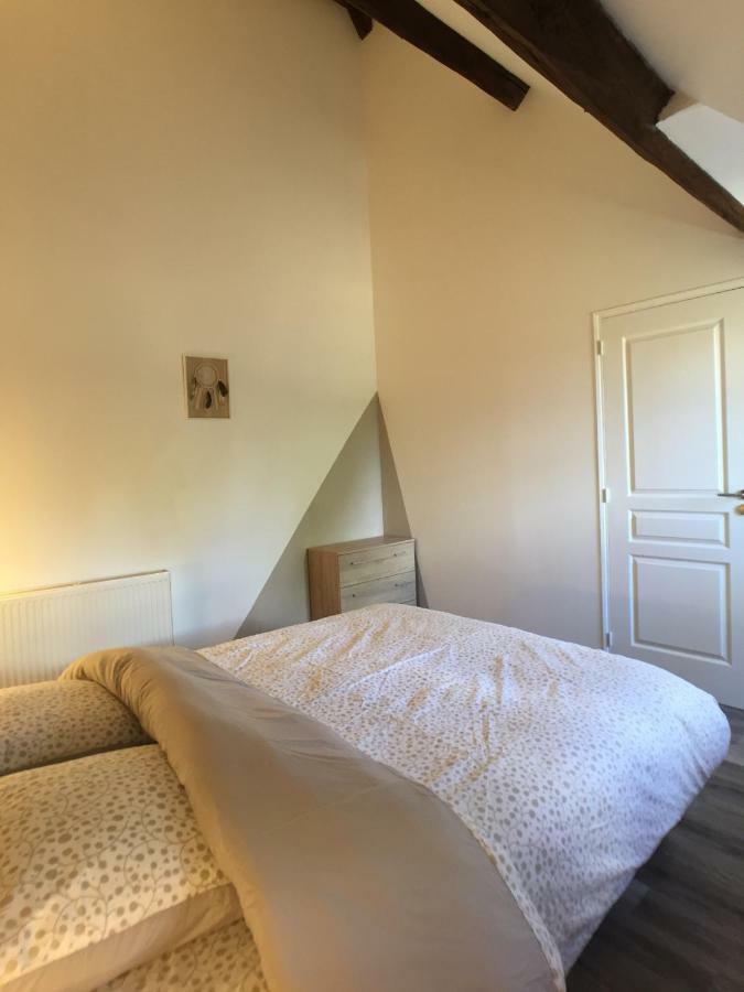 Domaine Des Trois Chateaux Moisenay Buitenkant foto